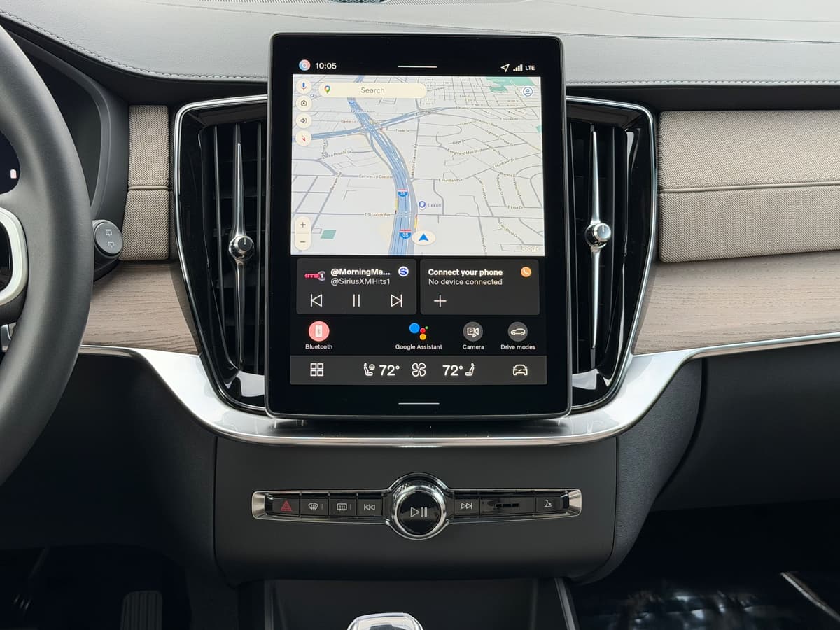 2026 Volvo XC90 - Image 13