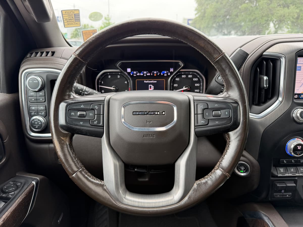 2022 GMC Sierra 2500 HD - Image 18