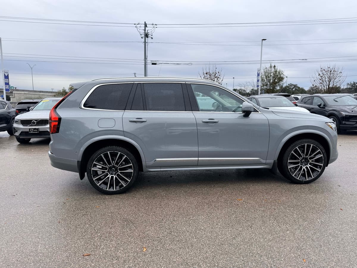 2026 Volvo XC90 - Image 7