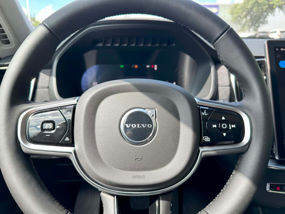 2026 Volvo XC90 - Image 20