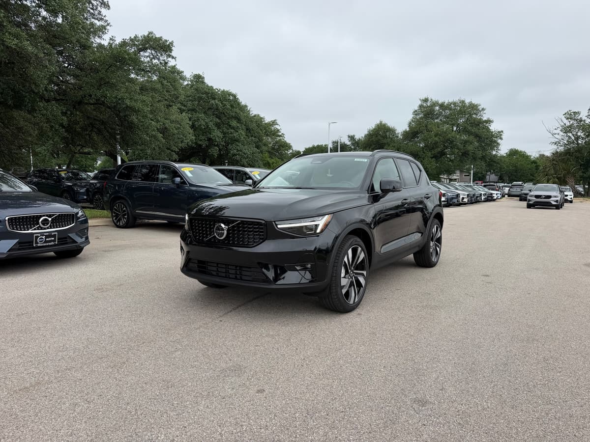 2026 Volvo XC40