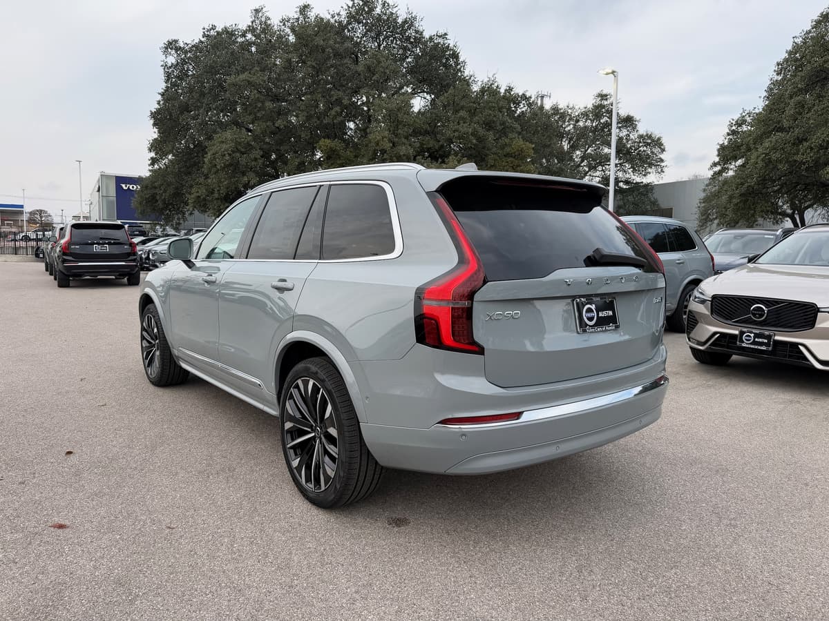 2026 Volvo XC90 - Image 4