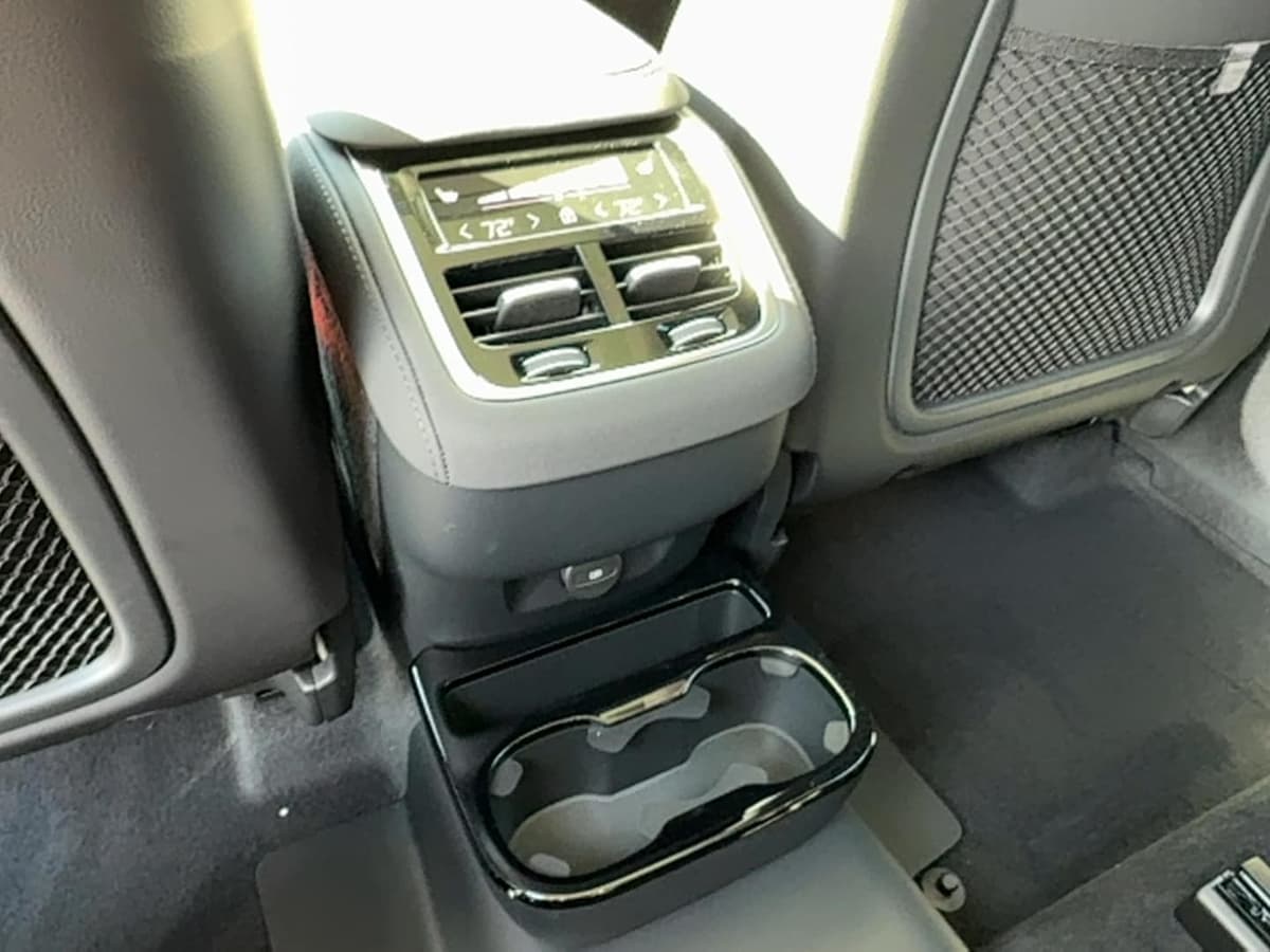 2026 Volvo XC90 - Image 17