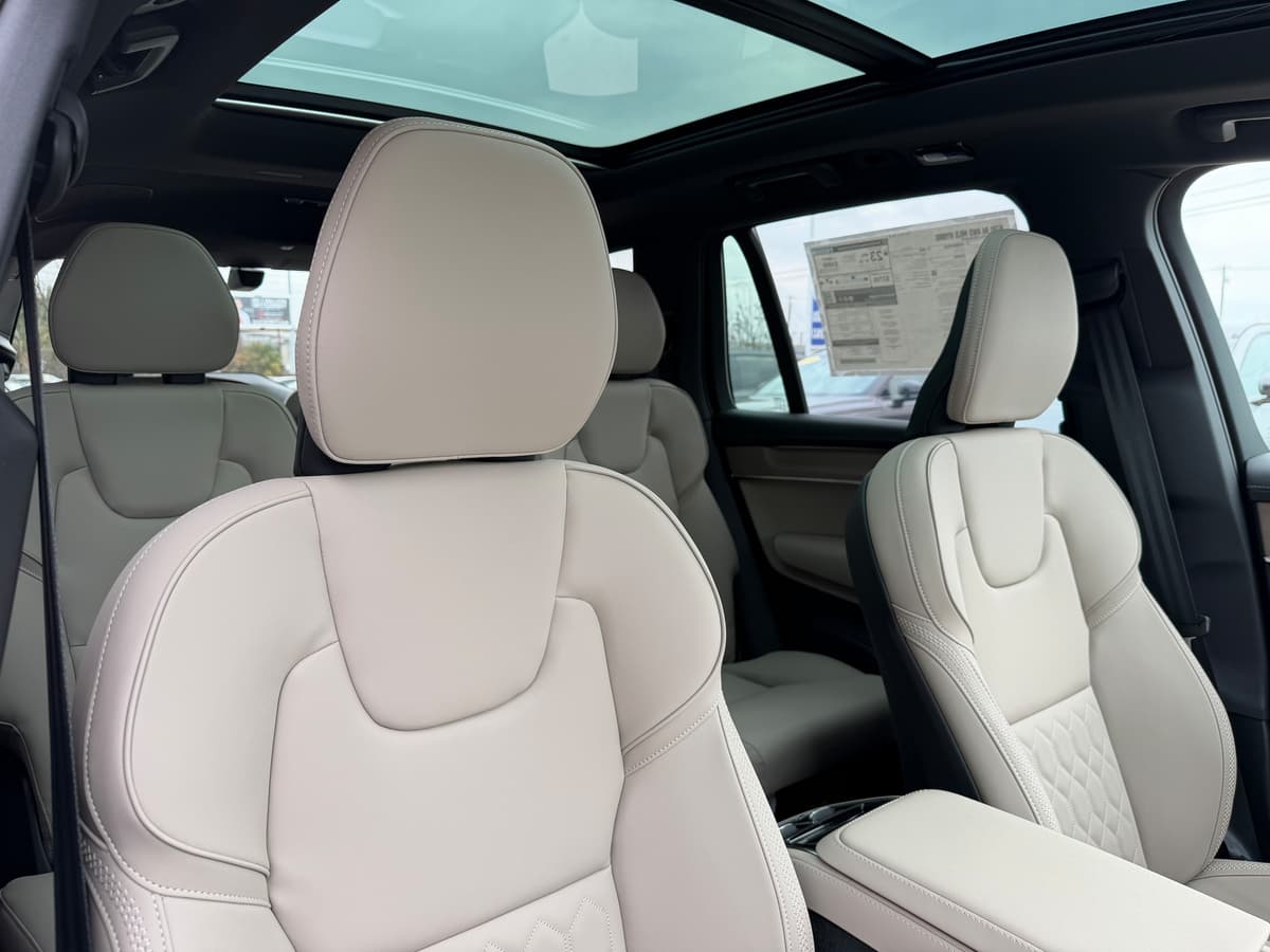 2026 Volvo XC90 - Image 9
