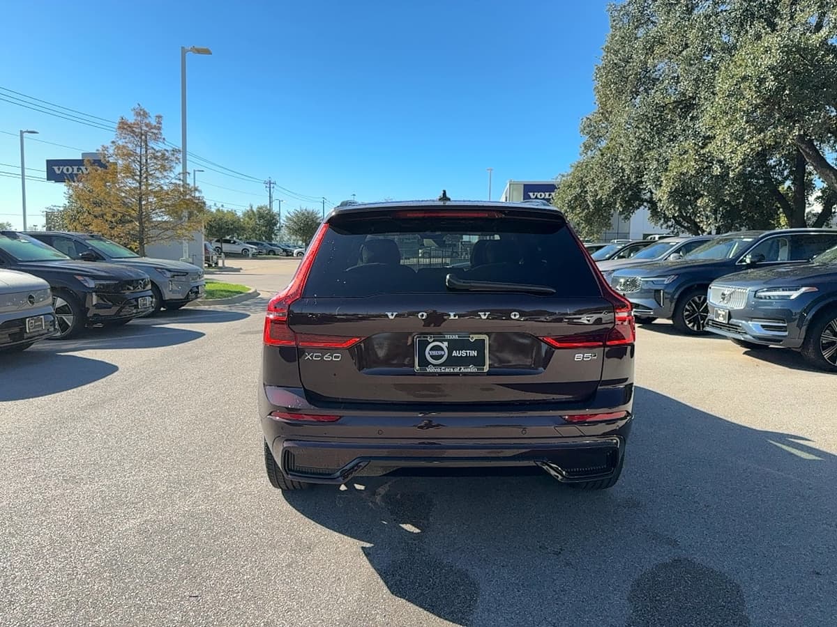 2026 Volvo XC60 - Image 5