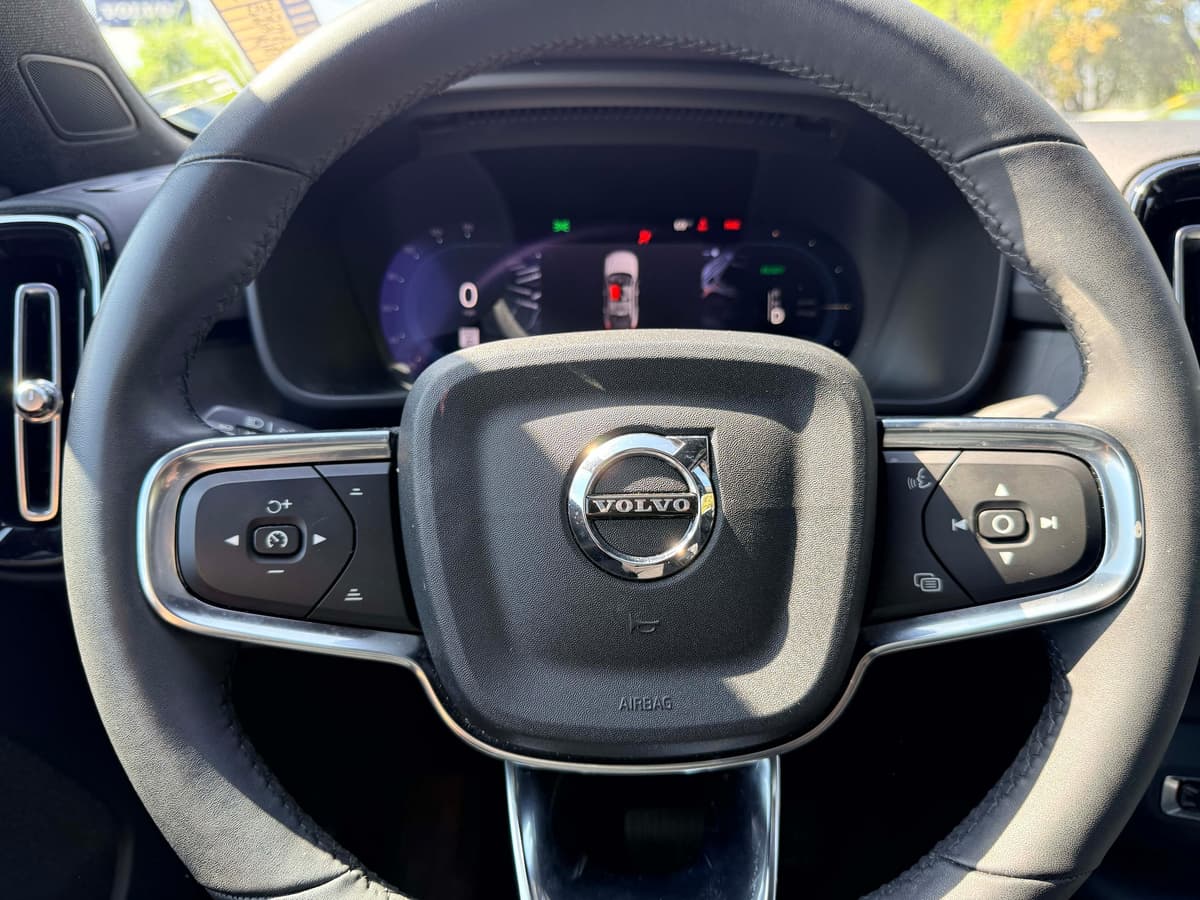 2023 Volvo C40 Recharge Pure Electric - Image 17