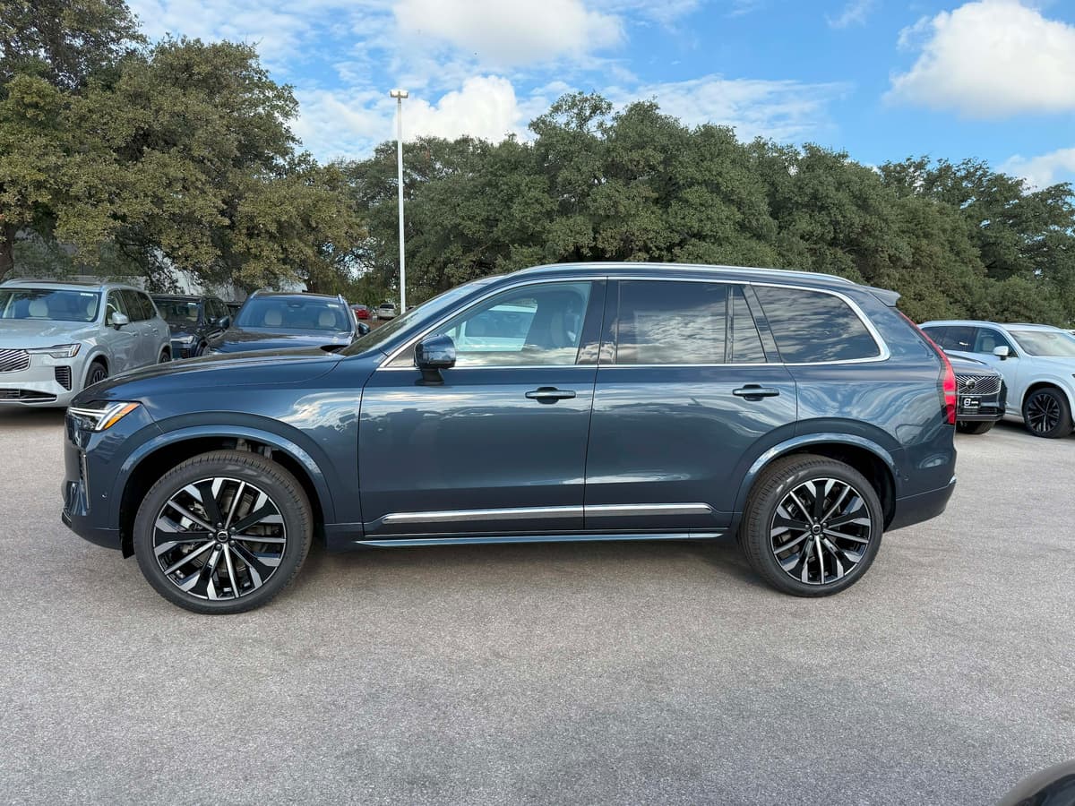2026 Volvo XC90 - Image 3