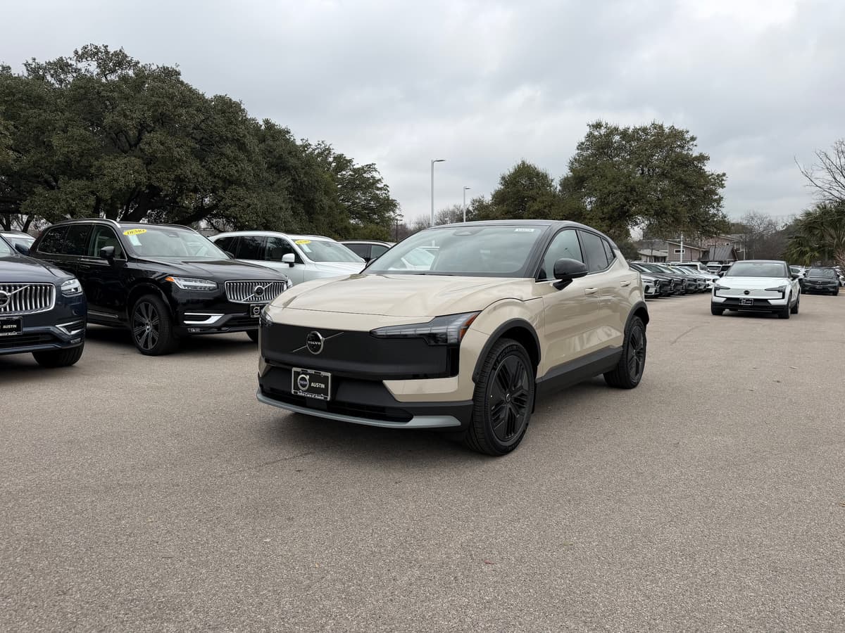 2026 Volvo EX30 Cross Country - Image 2