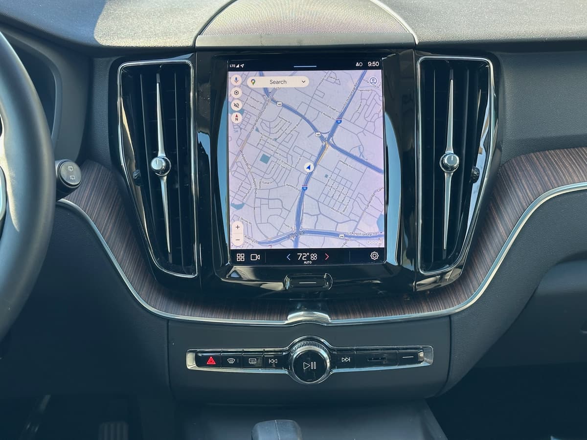 2022 Volvo XC60 - Image 14