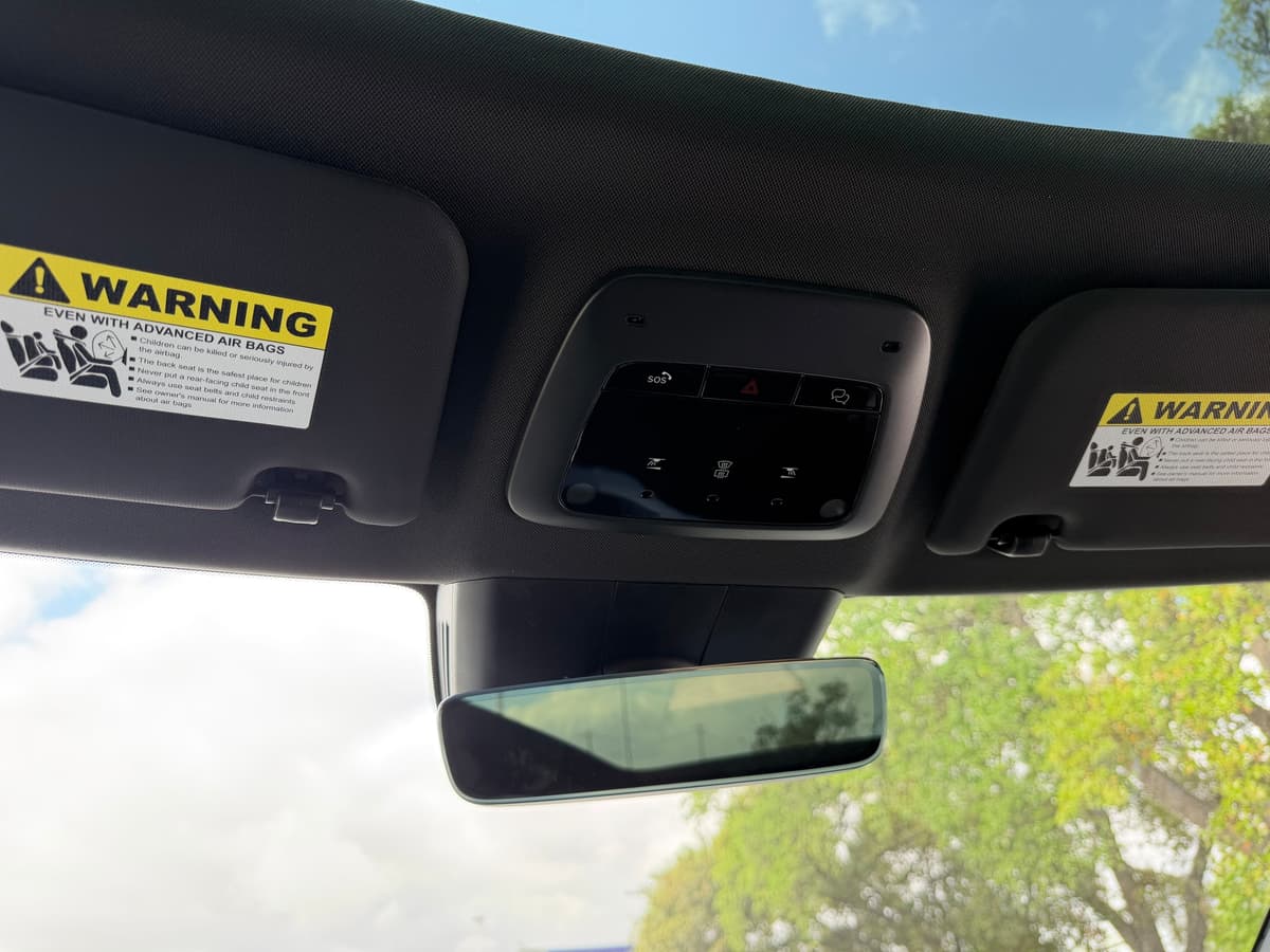 2026 Volvo EX30 - Image 16