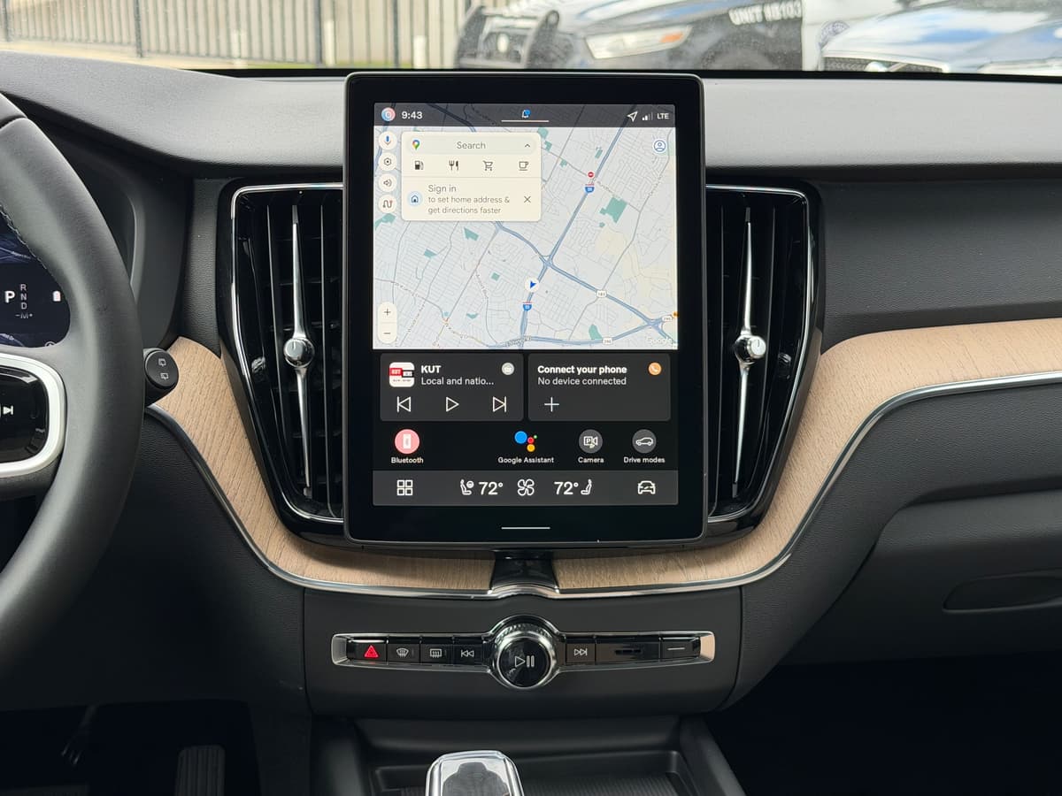 2026 Volvo XC60 - Image 12