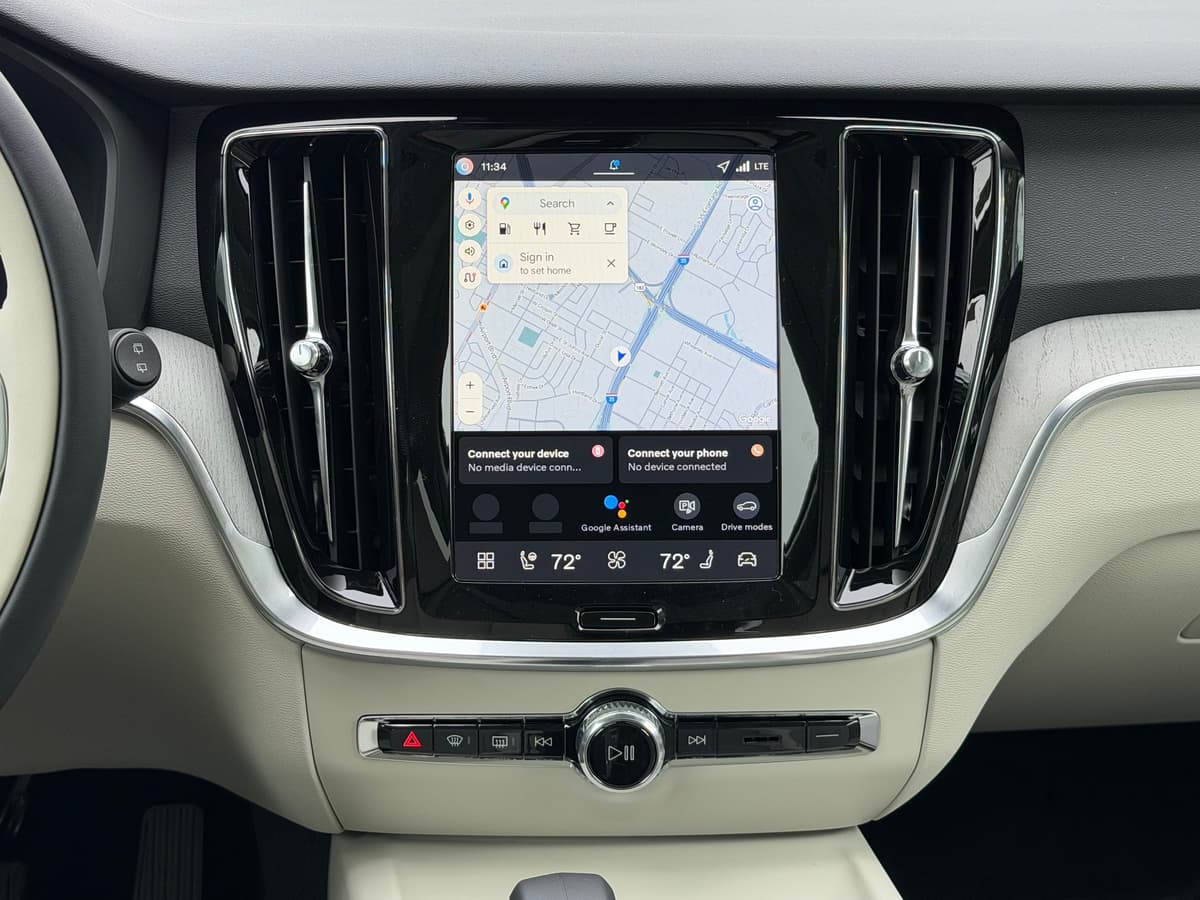 2026 Volvo V60 Cross Country - Image 12