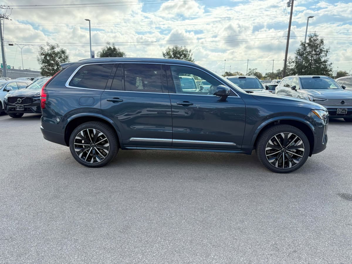 2026 Volvo XC90 - Image 7