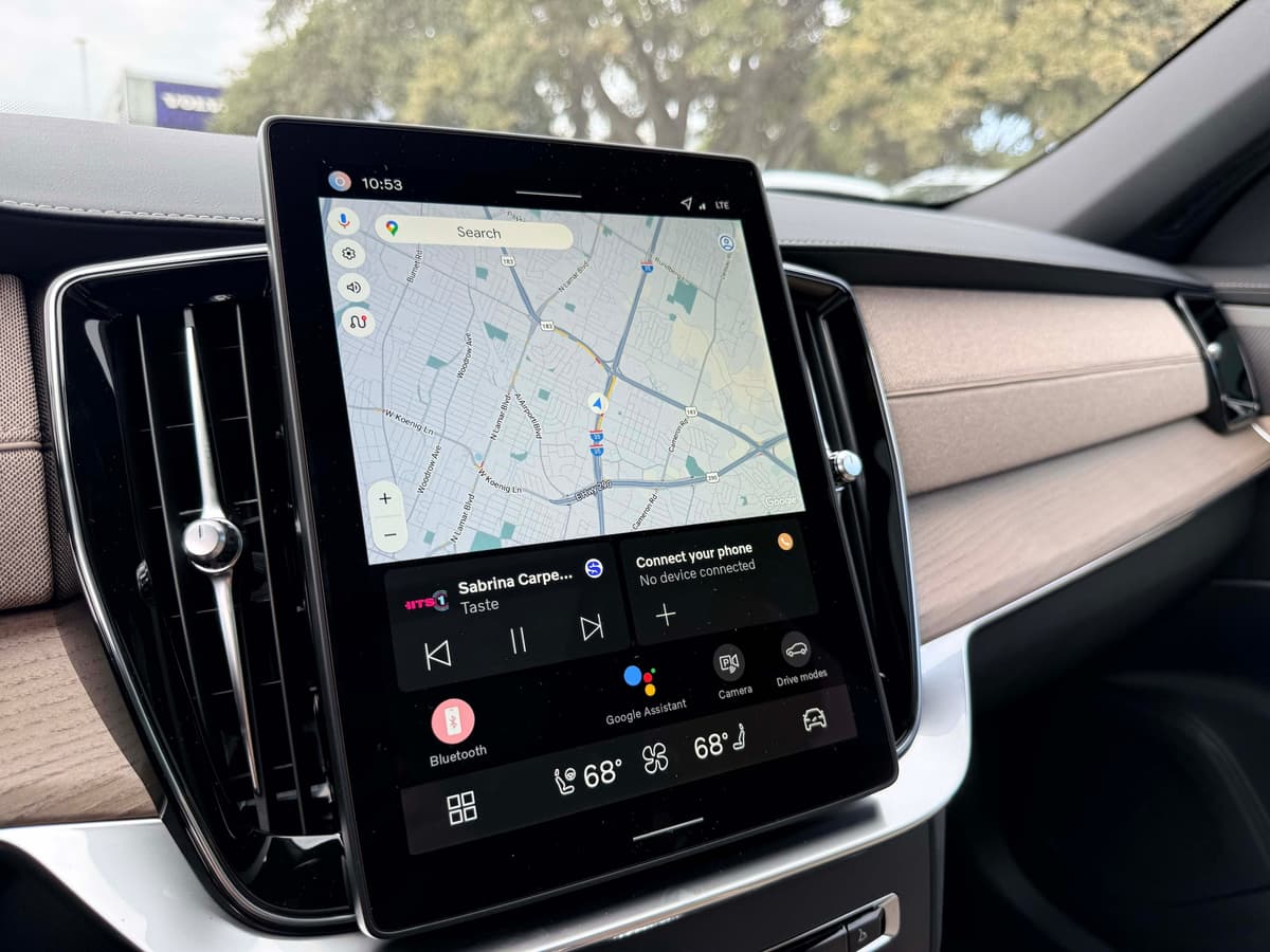 2026 Volvo XC90 - Image 23