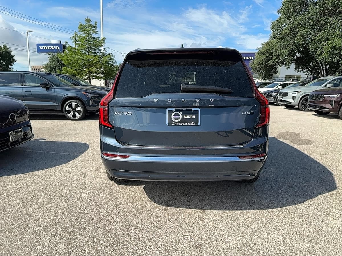 2026 Volvo XC90 - Image 4