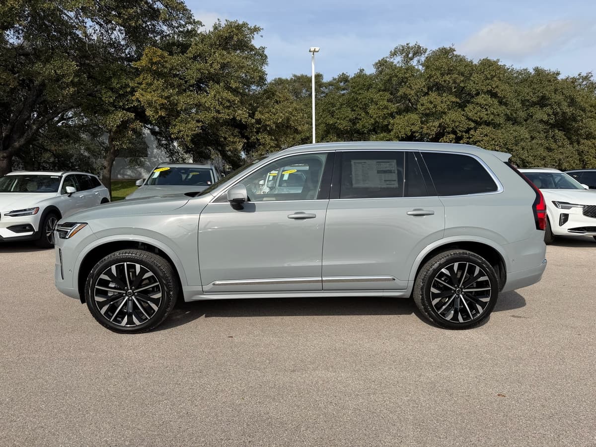 2026 Volvo XC90 - Image 3