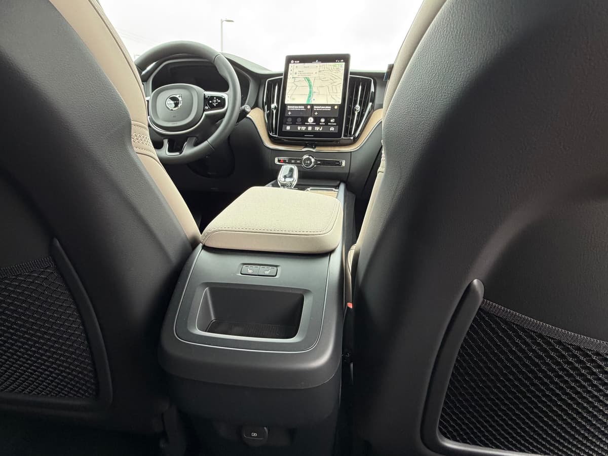 2026 Volvo XC60 - Image 11