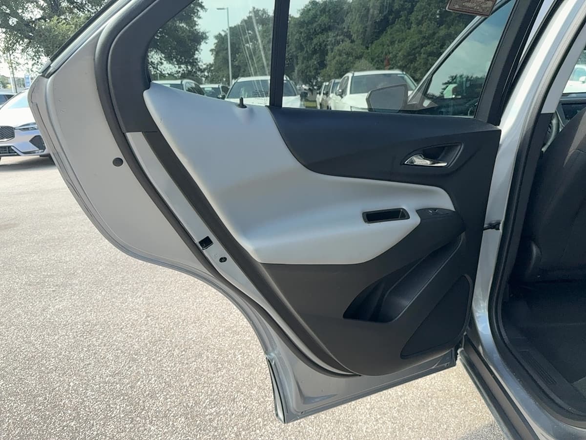 2023 Chevrolet Equinox - Image 14