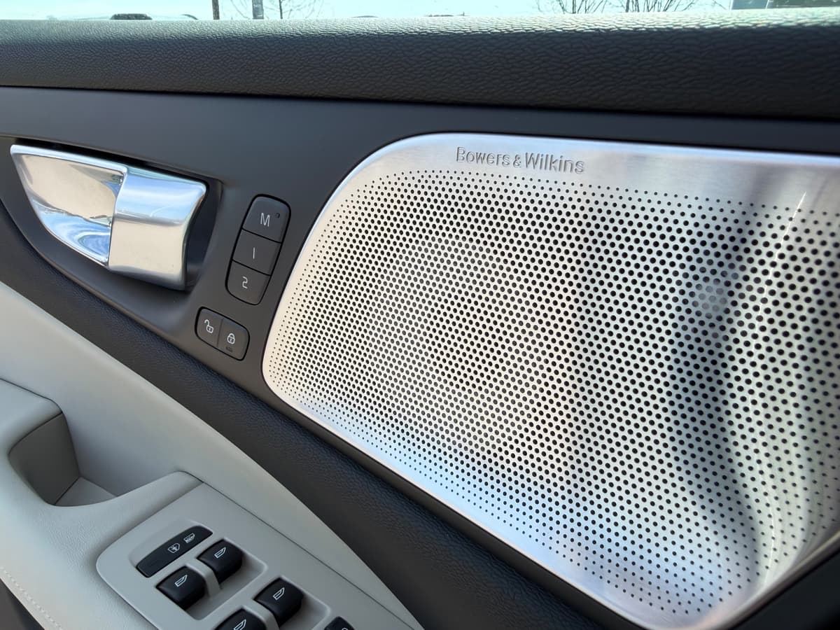 2026 Volvo V60 Cross Country - Image 18