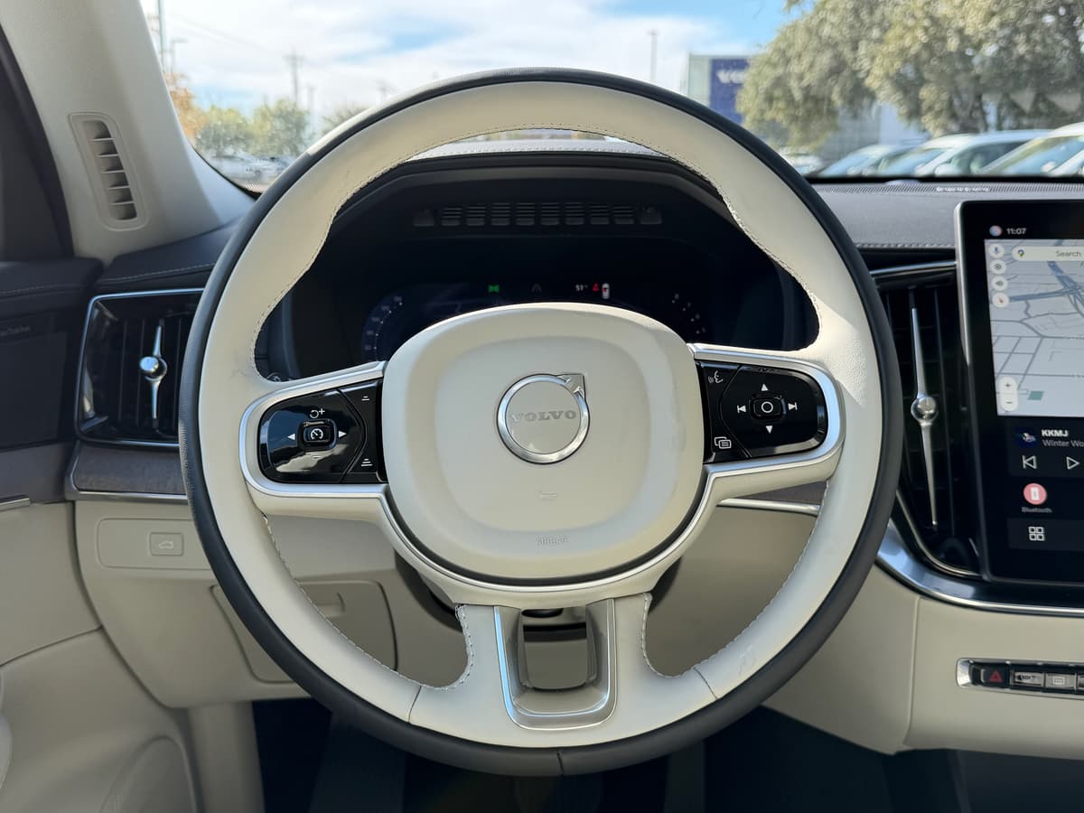 2026 Volvo XC90 - Image 15