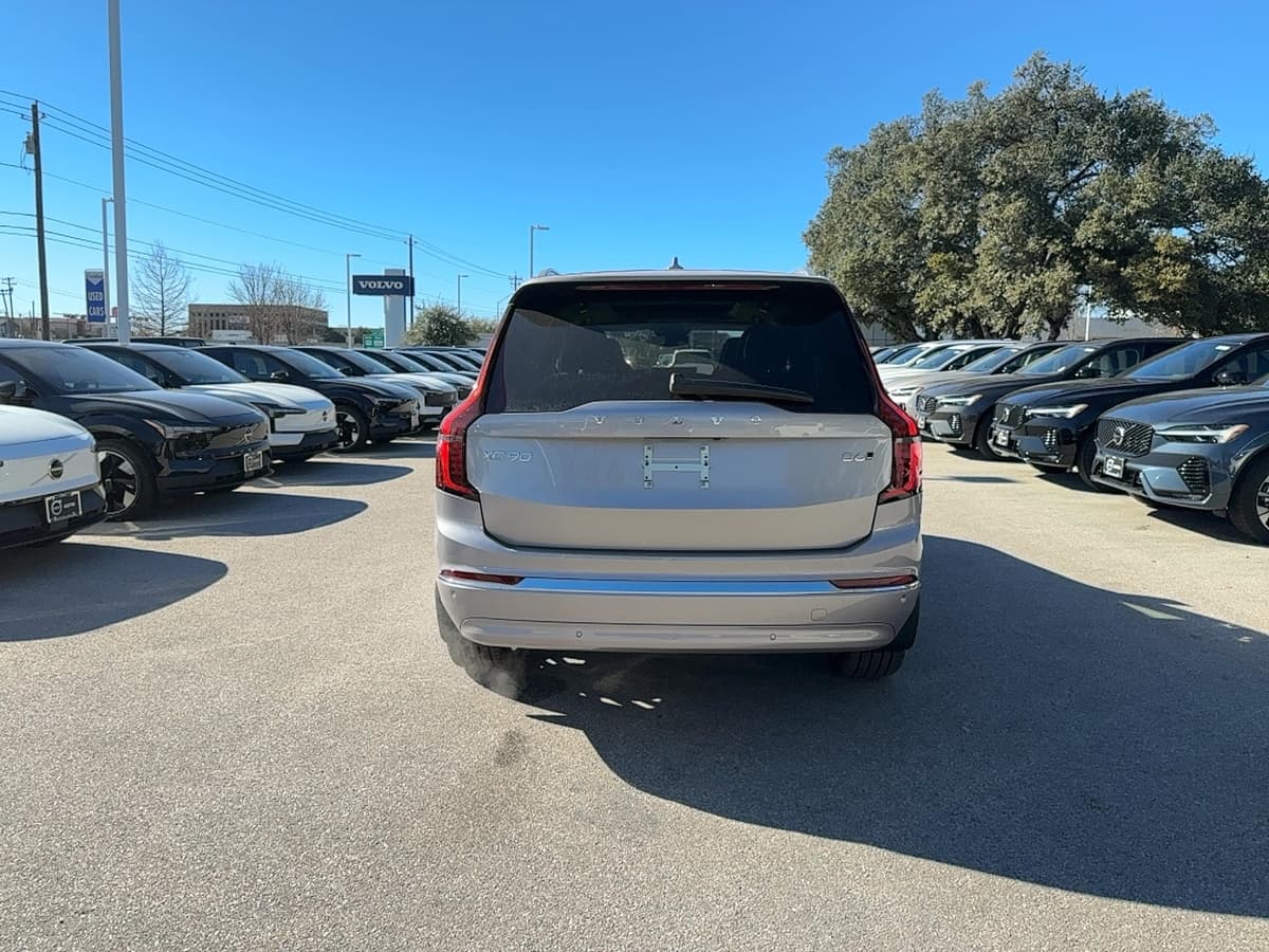 2026 Volvo XC90 - Image 5