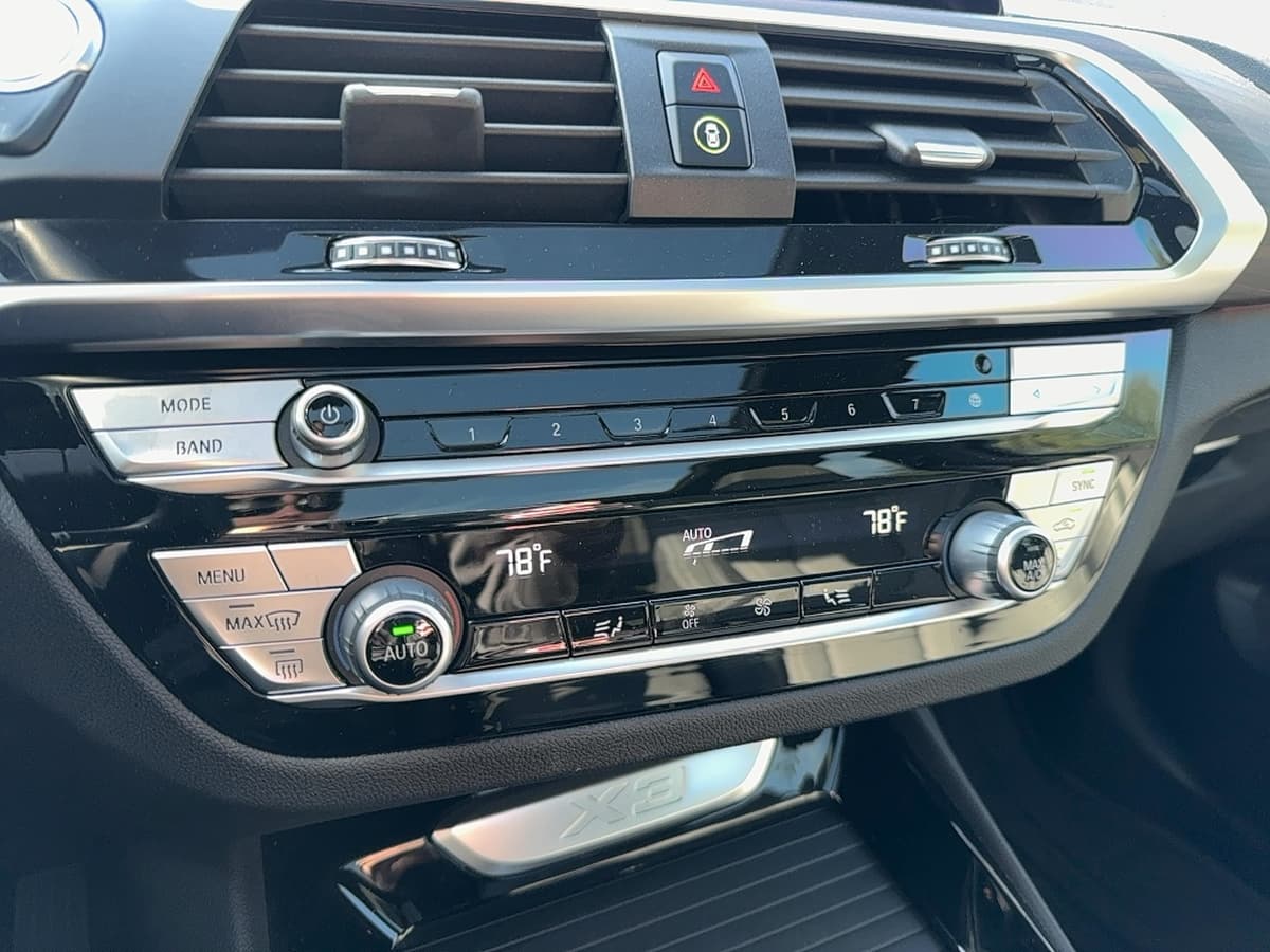 2021 BMW X3 - Image 22