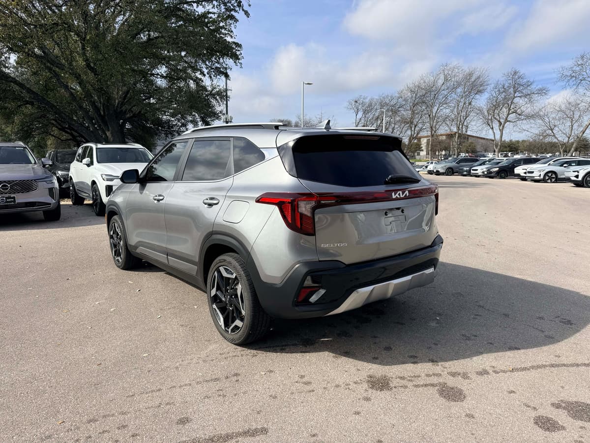 2024 Kia Seltos - Image 4