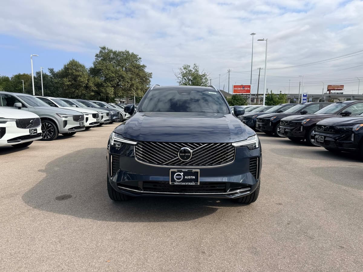 2026 Volvo XC90 - Image 9