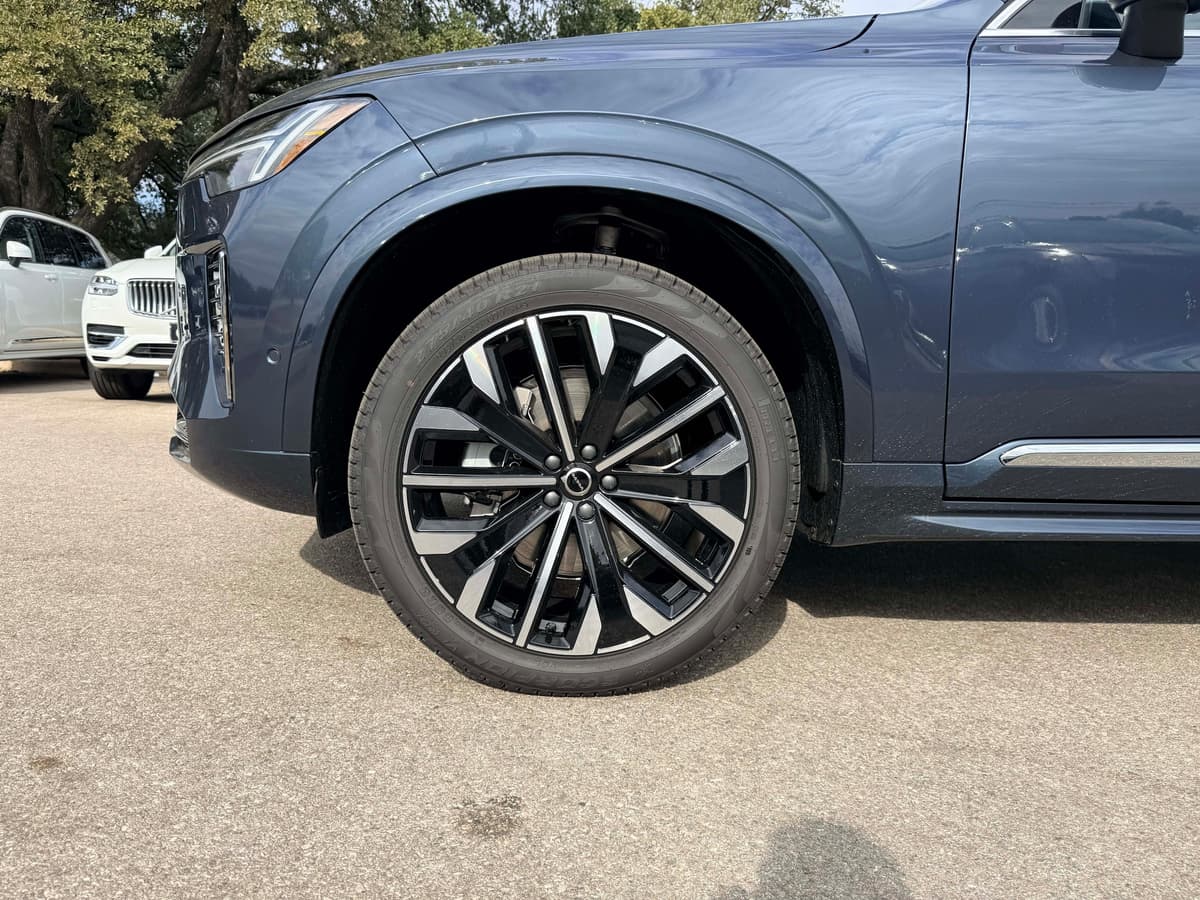 2026 Volvo XC90 - Image 10