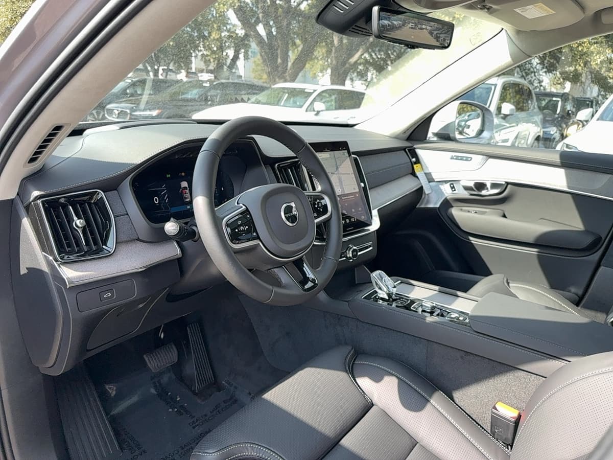 2026 Volvo XC90 - Image 10