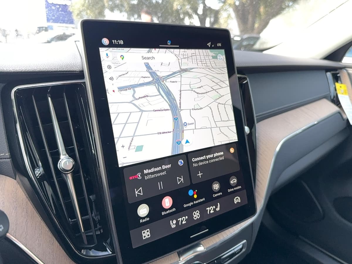 2026 Volvo XC60 - Image 21