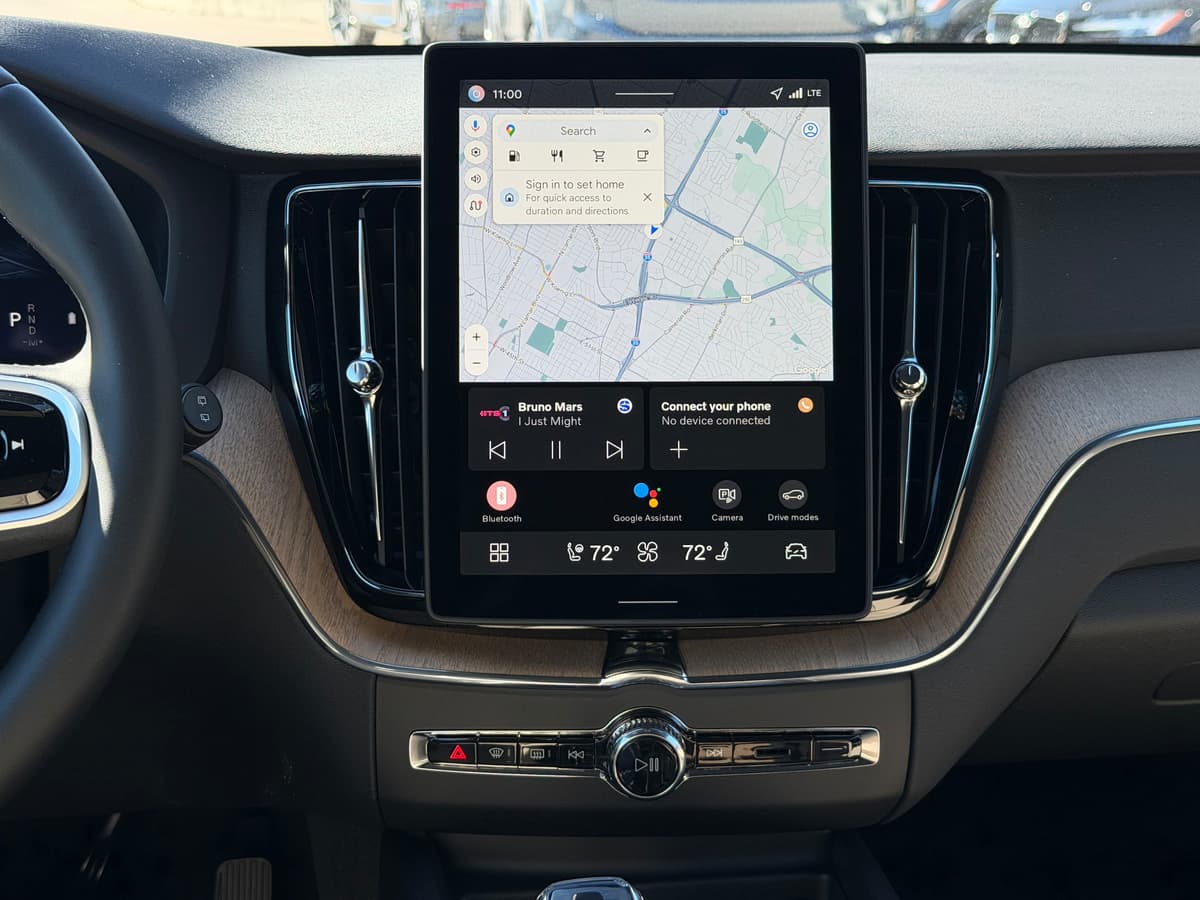 2026 Volvo XC60 - Image 12