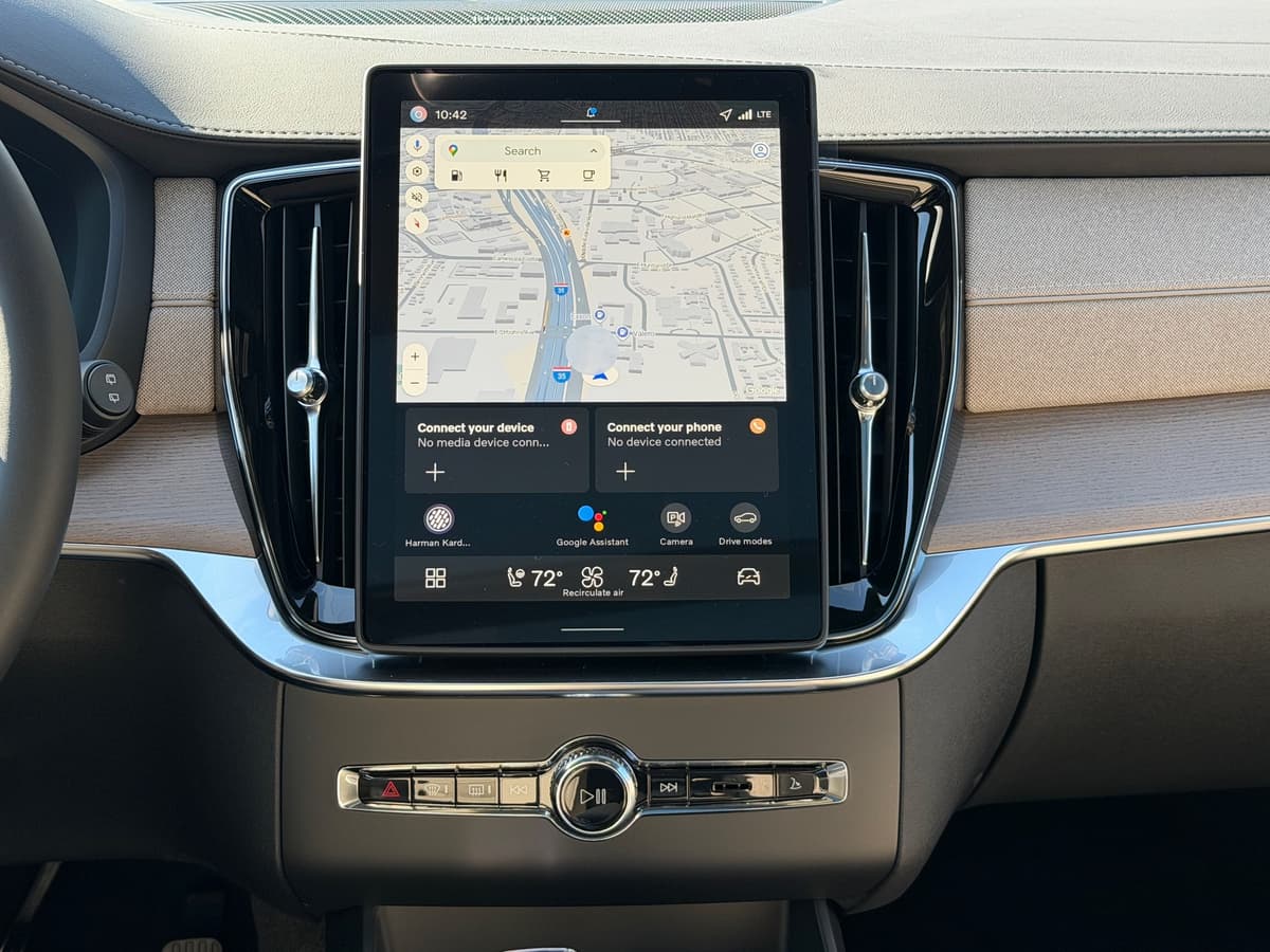 2026 Volvo XC90 - Image 12