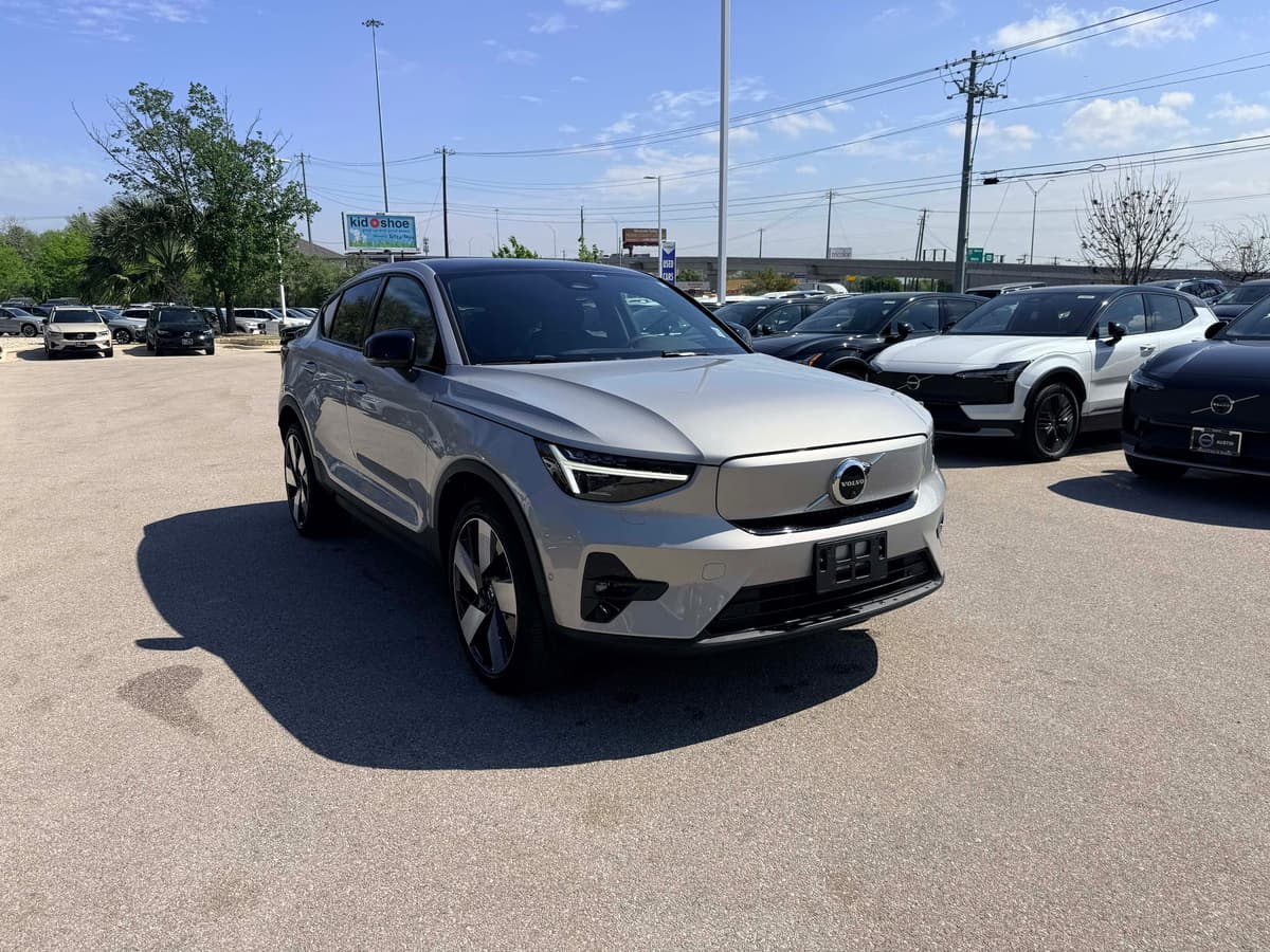 2023 Volvo C40 Recharge Pure Electric - Image 7