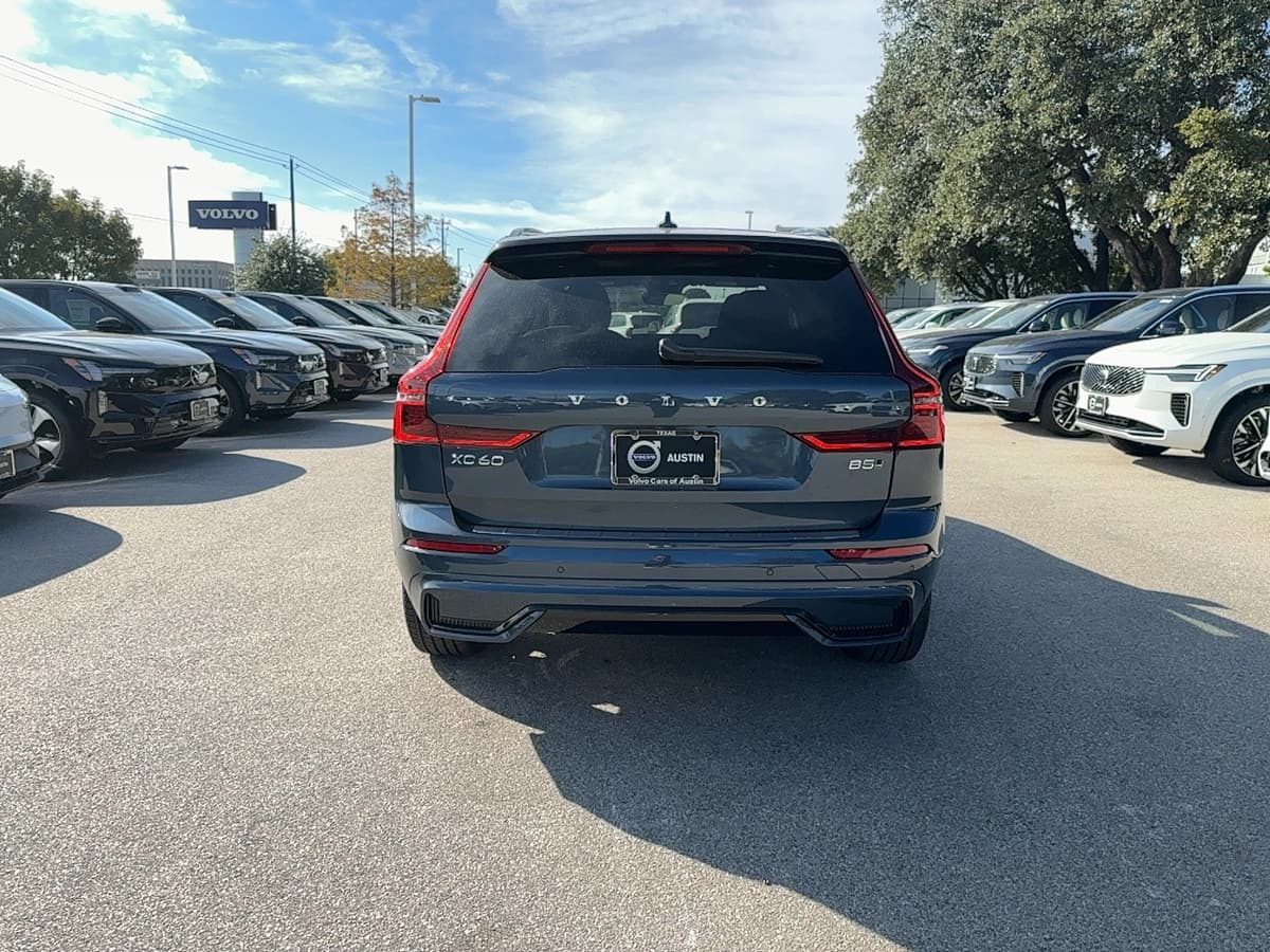 2026 Volvo XC60 - Image 5