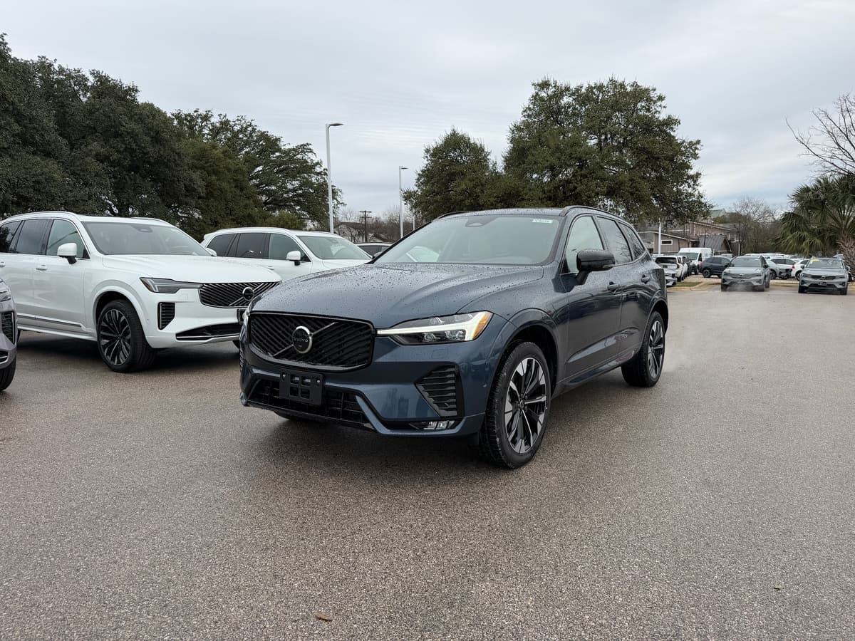 2026 Volvo XC60 - Image 2