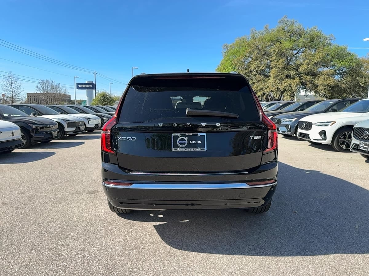 2026 Volvo XC90 plug-in hybrid - Image 5