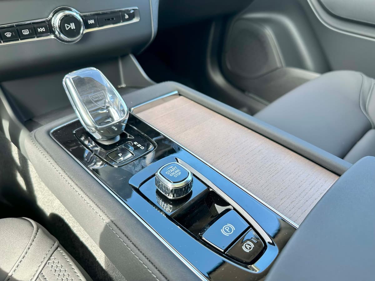 2026 Volvo XC90 - Image 24