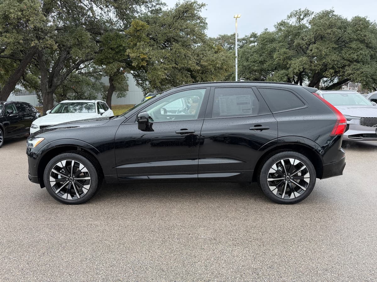 2026 Volvo XC60 - Image 3