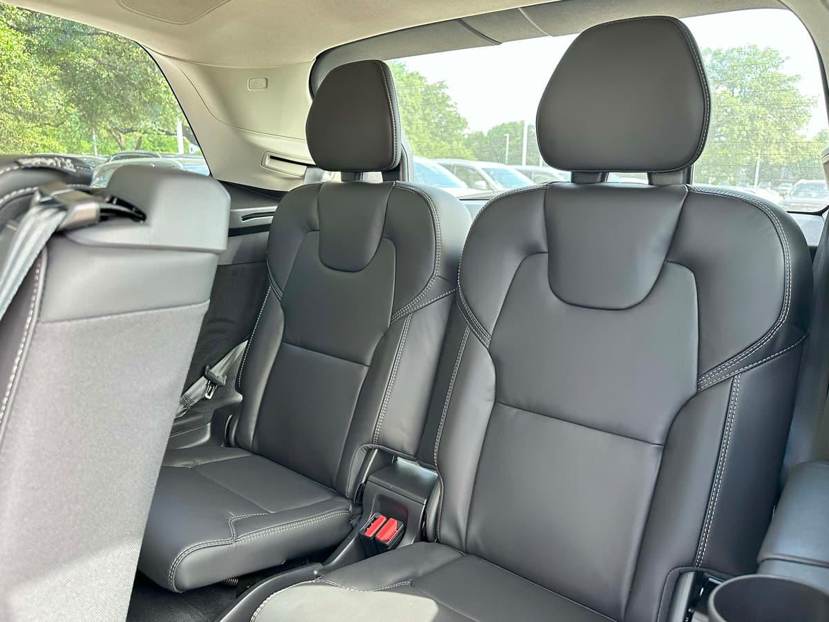 2026 Volvo XC90 - Image 16