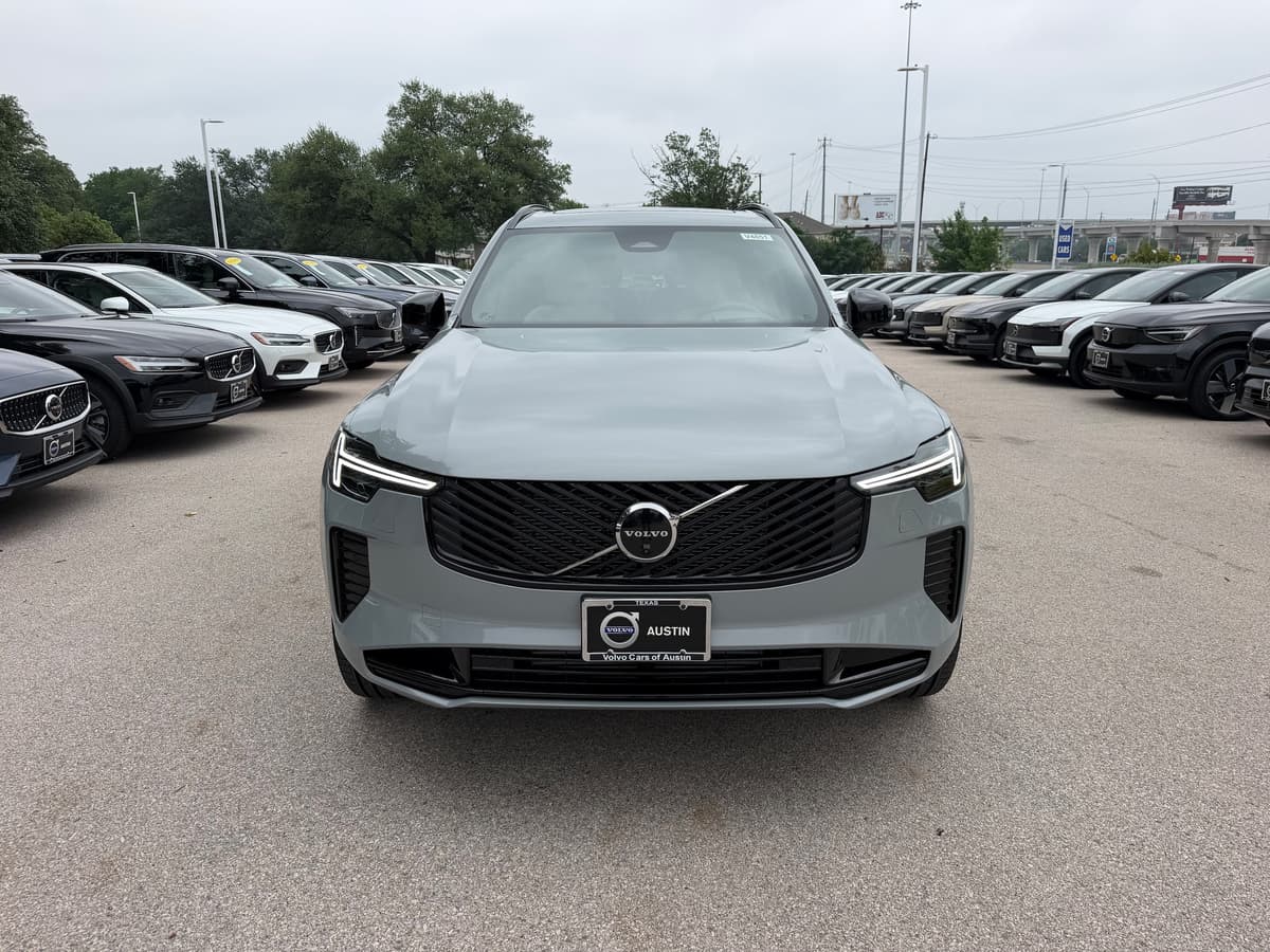 2026 Volvo XC90 plug-in hybrid - Image 5