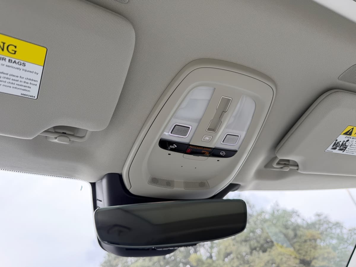 2026 Volvo XC90 - Image 16