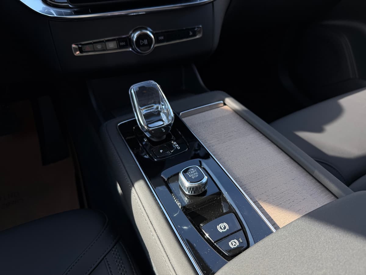 2026 Volvo XC90 - Image 14