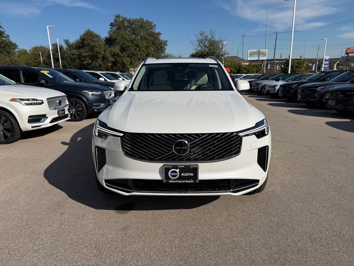 2026 Volvo XC90 - Image 6