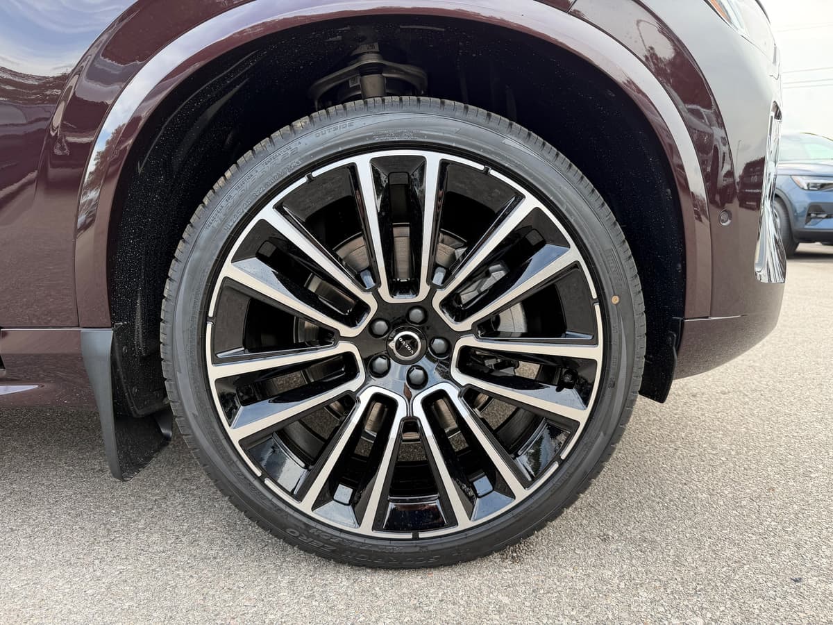2026 Volvo XC90 - Image 7