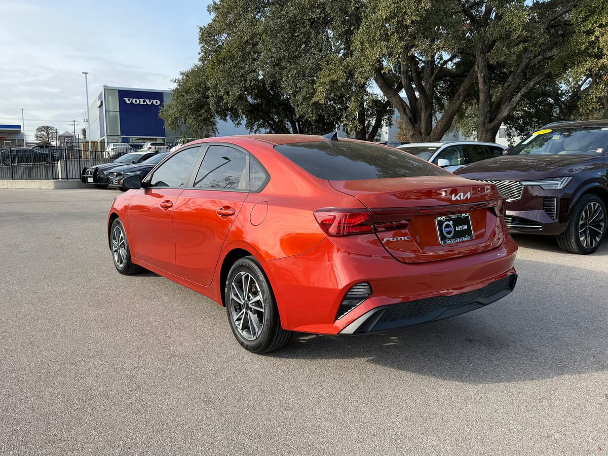 2023 Kia Forte - Image 4