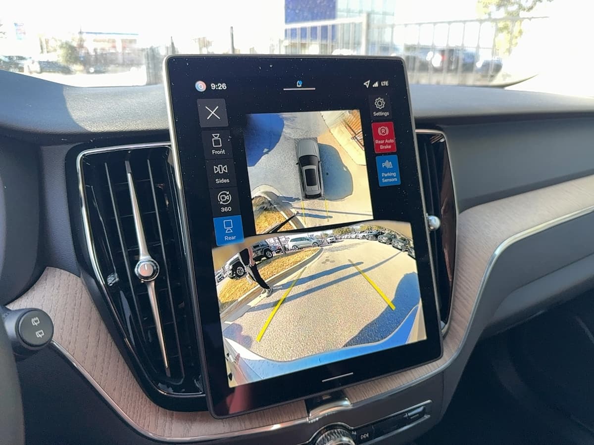 2026 Volvo XC60 - Image 19