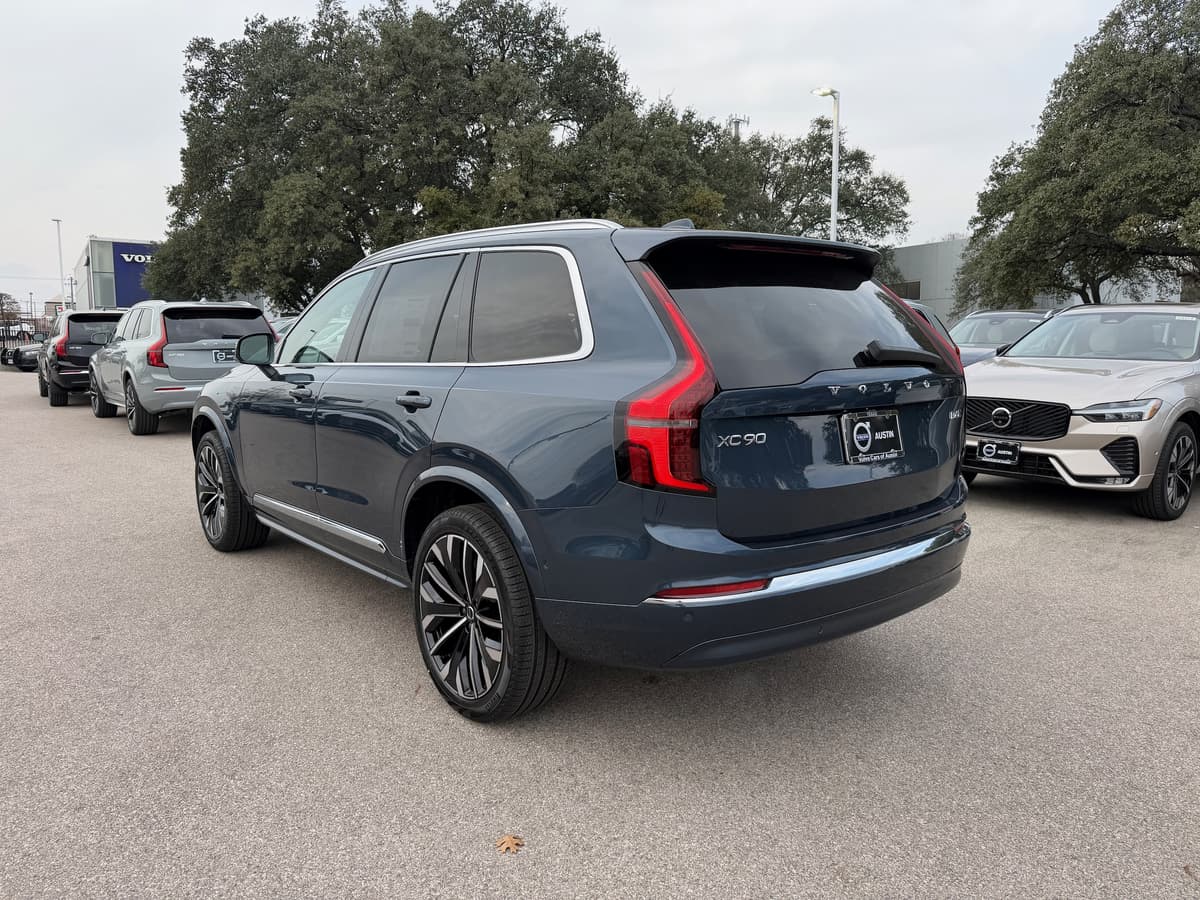 2026 Volvo XC90 - Image 4