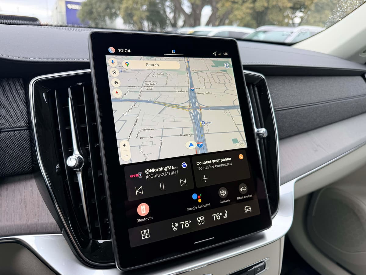 2026 Volvo XC90 plug-in hybrid - Image 22