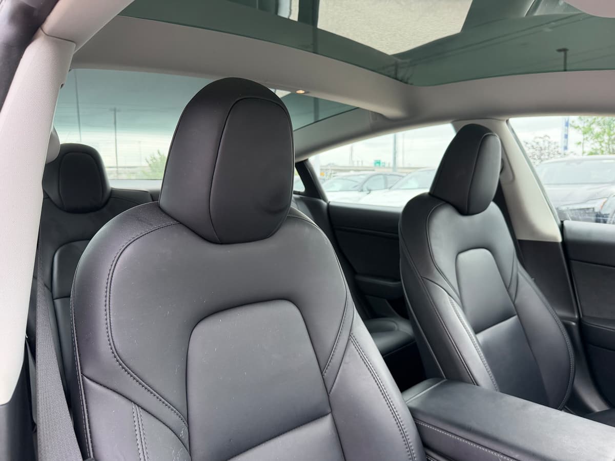 2023 Tesla Model 3 - Image 9